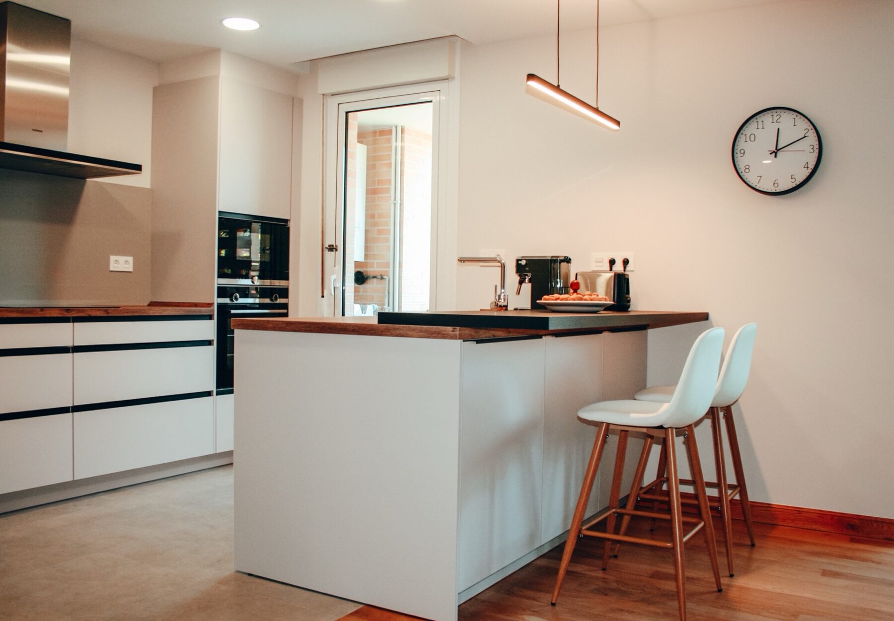 Cocina con tonos verdes